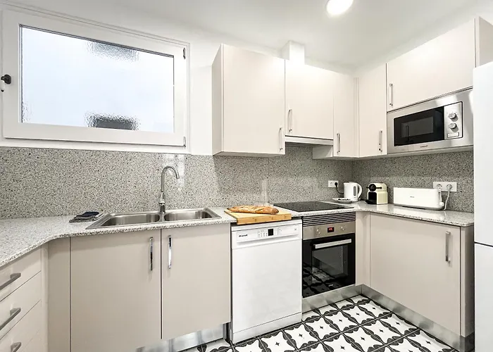 Cycle Haven In Center *